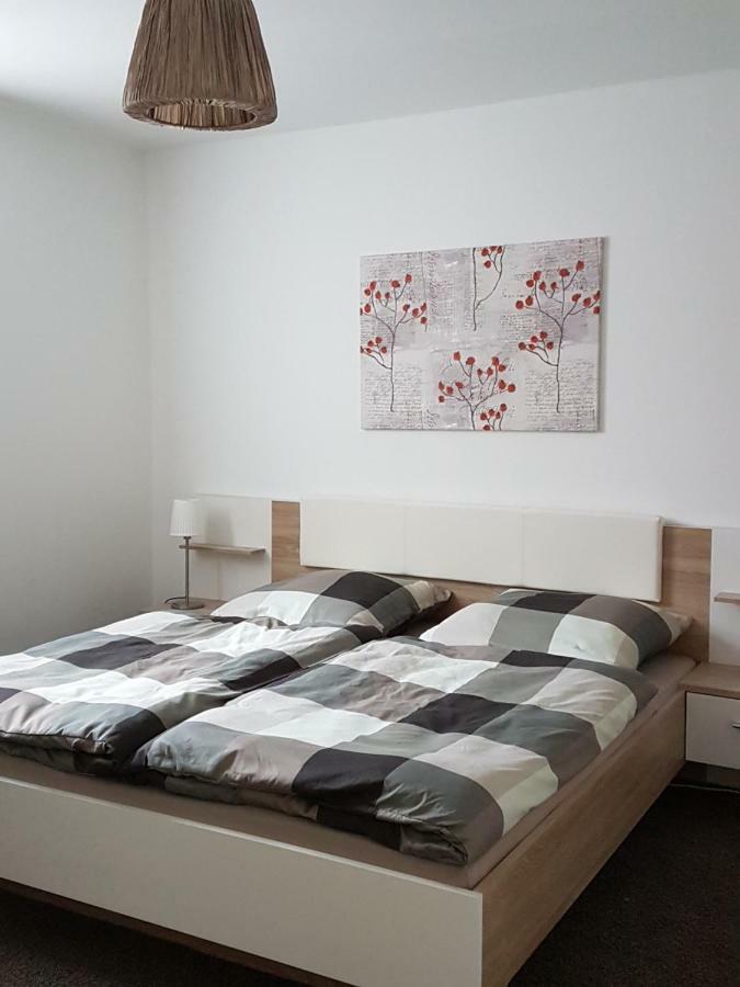 Gemuetliche Ferienwohnung, Laendlich Und Stadtnah, Ruhig Gelegen Rheda-Wiedenbrück Exterior foto